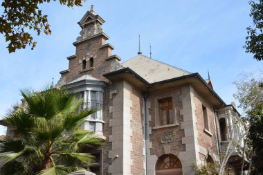 Santiago, Şili'de İspanyol mimarisi ve binası