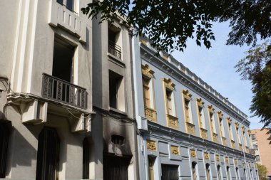 Santiago, Şili'de İspanyol mimarisi ve binası