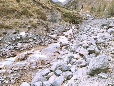 Şili'de dağların ve nehirlerin manzarası