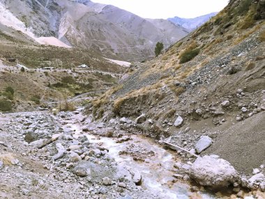 Şili'de dağların ve nehirlerin manzarası