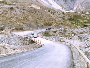 Şili'de dağların ve nehirlerin manzarası