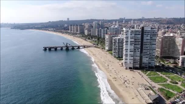 Съёмки Воздуха Города Пляжа Чили — стоковое видео
