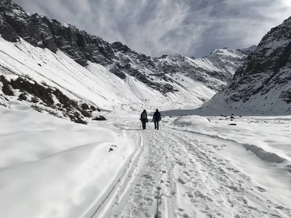 Şili dağ kar ve vadi peyzaj