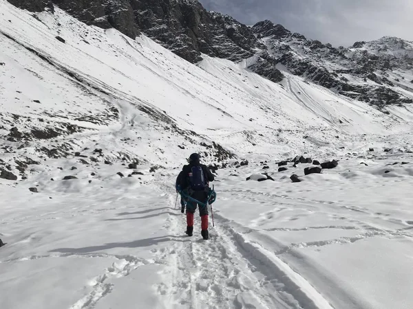 Şili dağ kar ve vadi peyzaj