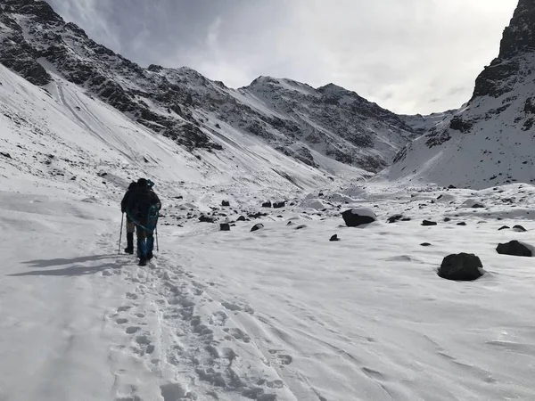Şili dağ kar ve vadi peyzaj