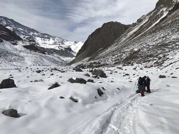 Şili dağ kar ve vadi peyzaj