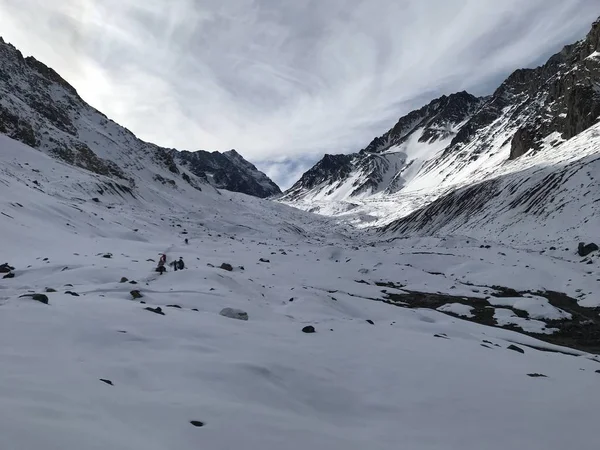 Şili dağ kar ve vadi peyzaj