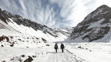 Dağ kar, vadi ve manzara