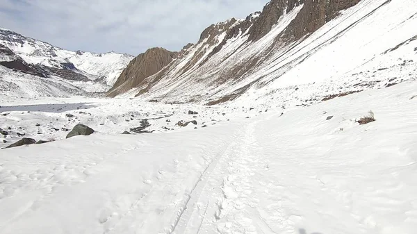 Dağ kar, vadi ve manzara