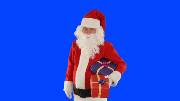 Père Noël Tenant Des Cadeaux Écran Bleu Chromakey — Video