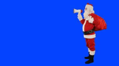 Hoparlörlü Noel Baba bir duyuru yapıyor, yan görüş, Mavi Ekran Chromakey