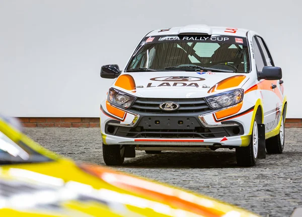 Togliatti 사마라 2019 Avtovaz 센터에서 Lada 스포츠 Rosneft 레이싱 자동차의 — 스톡 사진