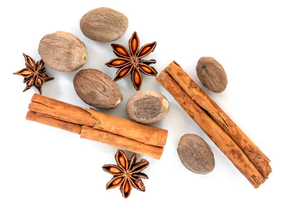 Cinnamon Sticks Whole Nutmeg Star Anise Isolated White Background — Stock Photo, Image