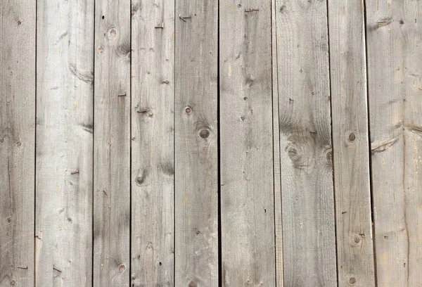 木製の背景 薄い板の爪とスリットの木製の壁 — ストック写真