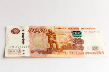 para, Rus kağıt para, banknot beyaz arka plan üzerinde farklı mezheplerin