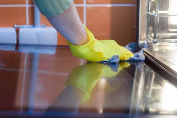 Cleaning Woman Yellow Gloves Washing Oven Cooking — Stock Photo, Image