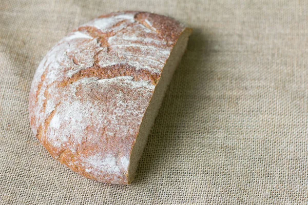 Pão Rústico Centeio Tradicional Meio Pão — Fotografia de Stock