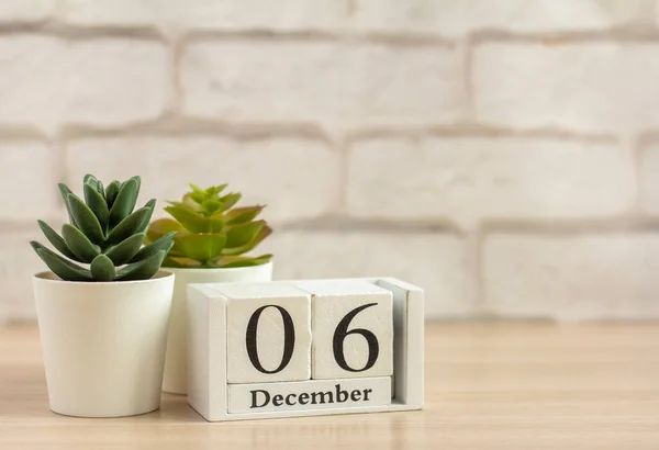 Desember Pada Kalender Kayu Winter Day Ruang Kosong Untuk Teks — Stok Foto