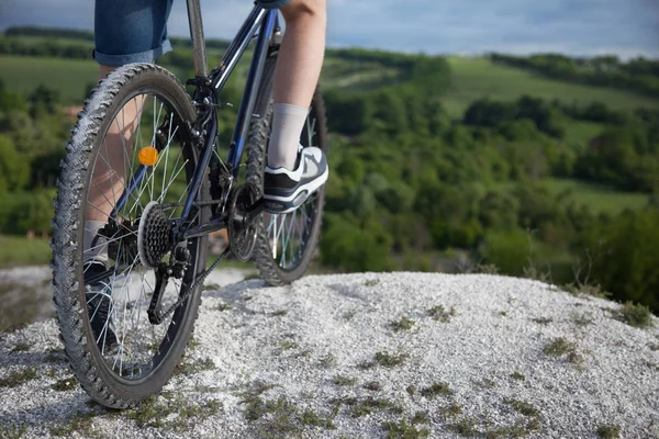 Legs Male Cyclist Bicycle Mountain — Stock Photo, Image