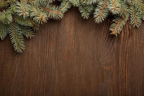Kerstboom Donkere Houten Achtergrond — Stockfoto