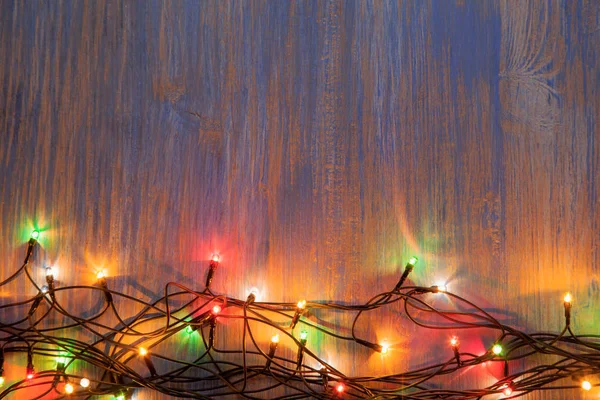 Weihnachtsfeier Girlande Mit Glühbirnen Auf Hölzernem Hintergrund Mit Kopierplatz Für — Stockfoto