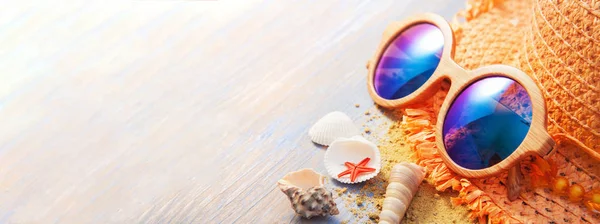 Strand accessoires glazen hoed cockleshells — Stockfoto