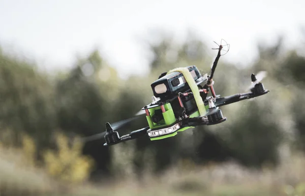 Racing drones chasing in the sky — Stock Photo, Image