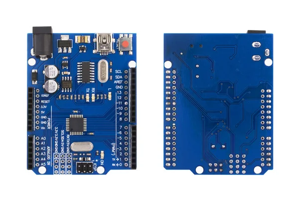 Uno - elektronik, programlama ve robotik öğretim kurulu. İki tür - üst ve alt izole beyaz bir arka plan üzerinde.