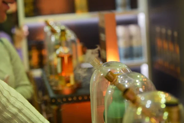 Vapers Üveg Lombikok Vaping Whisky Párologtató Whiskey Ital Képernyőn Füst — Stock Fotó