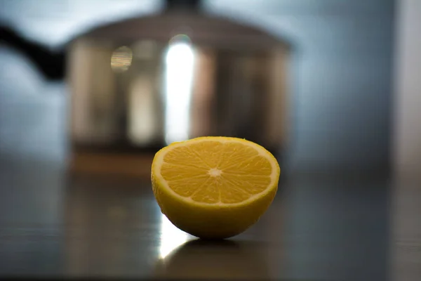 Freshly Cut Yellow Lemon Half Black Table — Stock Photo, Image