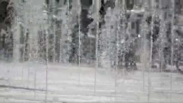 Children Run Water Street Fountain — Stock Video