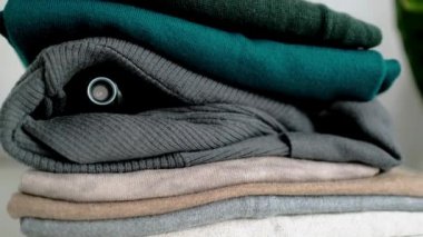 Evin gizli takibi için kadın iç çamaşırına gizli kamera yerleştirilmiş. Gözetleme ve güvenlik sistemleri. Akıllı Ev. Casusluk. İzlemek için gizli kamera