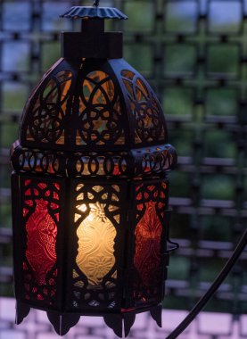 Ramazan ya da bayram fener şafak.