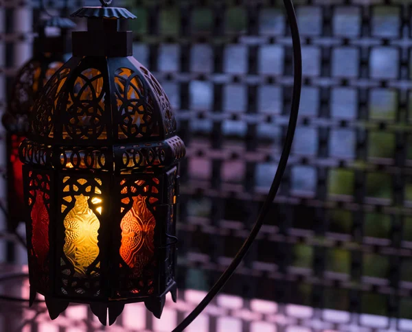 Ramazan ya da bayram fener şafak.