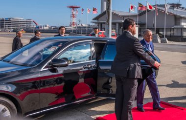 Malezya Başbakanı Tun Mahathir Mohamad Haneda Uluslararası Havaalanı, Tokyo, Japonya