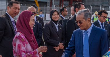 Malezya Başbakanı Tun Mahathir Mohamad Haneda Uluslararası Havaalanı, Tokyo, Japonya