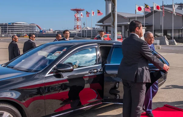 Malezya Başbakanı Tun Mahathir Mohamad Haneda Uluslararası Havaalanı, Tokyo, Japonya