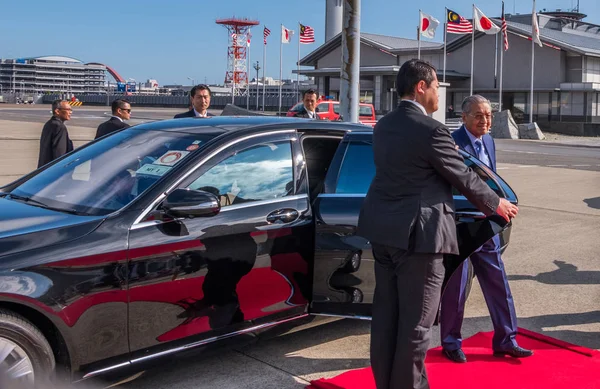 Malezya Başbakanı Tun Mahathir Mohamad Haneda Uluslararası Havaalanı, Tokyo, Japonya