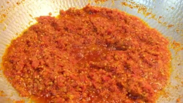 Friggere Gustoso Chili Miscelato — Video Stock