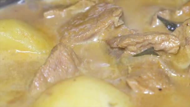 Domácí Vaření Hovězí Curry — Stock video