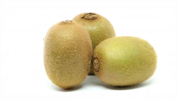 Fruta Kiwi Fresca Sobre Fondo Blanco — Vídeos de Stock