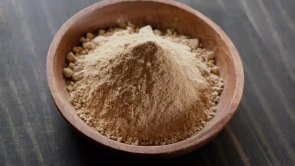 Rotating Maca Powder Bowl — Stock Video