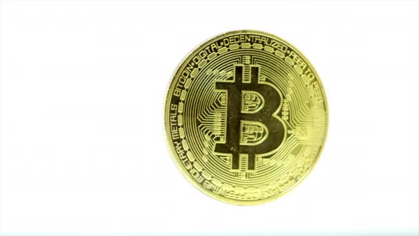 Moneta Oro Con Simbolo Bitcoin Isolato Sfondo Bianco — Video Stock