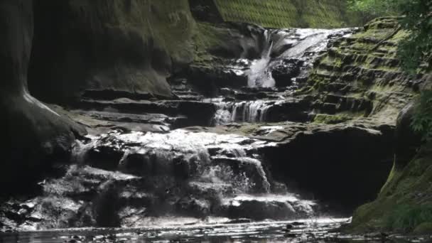 Uitzicht Komizo Fall Kameiwa Grot Chiba District Japan Tijdens Zomer — Stockvideo