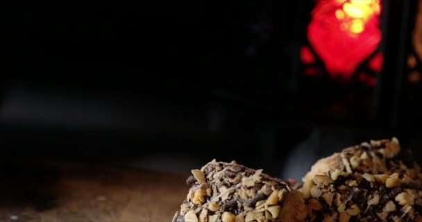 在木制背景下开斋节或马来西亚自制曲奇饼 — 图库视频影像