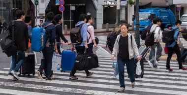 Tokyo, Japonya. Turistler ve yerliler için sokakta