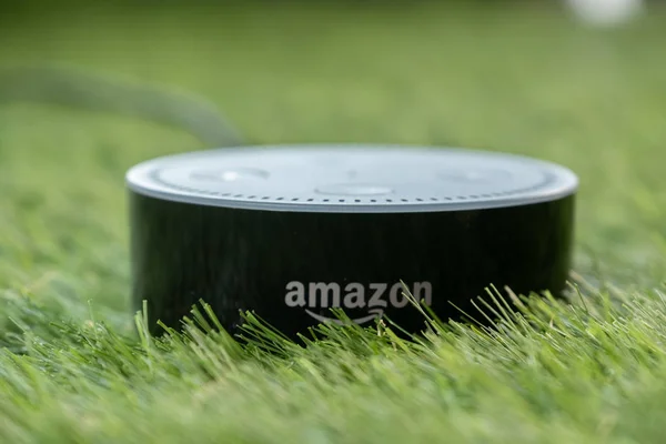 Tokio Japón Julio 2018 Amazon Echo Dot Asistente Virtual Alexa — Foto de Stock