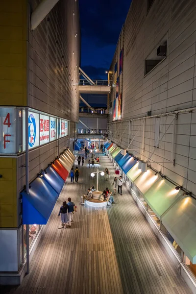 Tokio Japonia Maja 2018 Widok Pokłady Centrum Handlowe Wnętrze Nocy — Zdjęcie stockowe