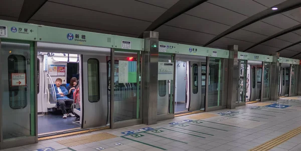Токио Япония Июля 2018 Года Коммутеры Японии Железнодорожный Поезд Утренний — стоковое фото