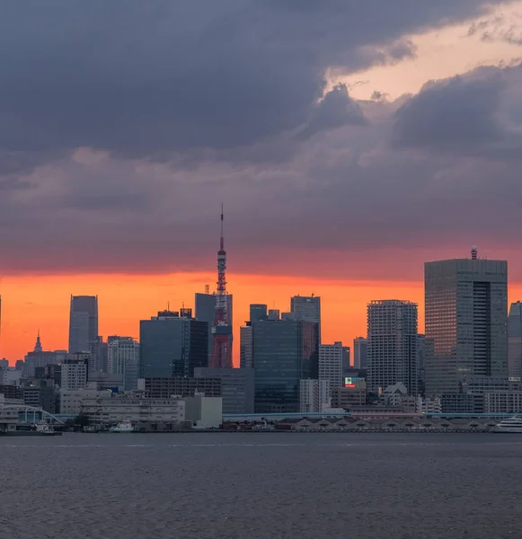 Stadssilhuetten Över Tokyo Stadsbild Solnedgången — Stockfoto